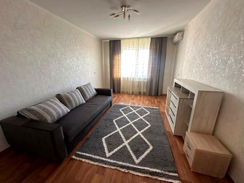 квартира за адресою Григорія Ващенка вул., 1