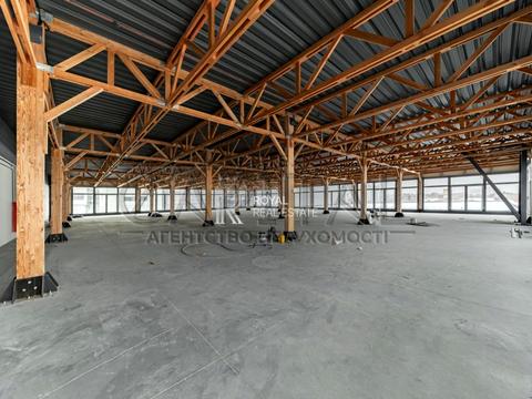 комерційна за адресою Костянтинівська вул., 1