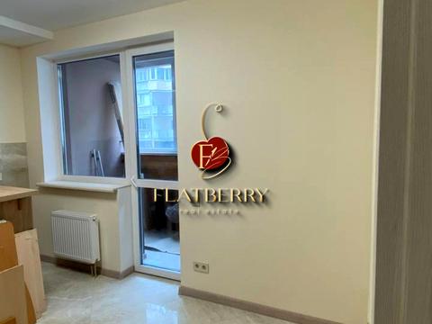 комерційна за адресою Драгоманова вул., 38