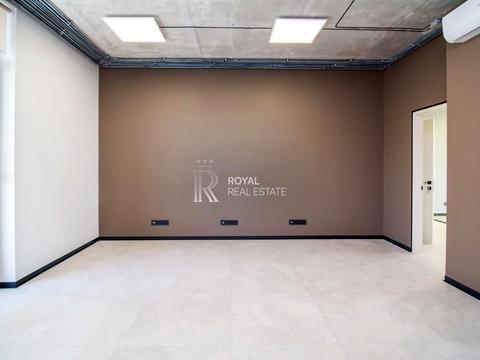 комерційна за адресою Джона Маккейна вул. (Івана Кудрі), 26