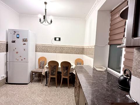 квартира за адресою Академіка Степана Рудницького вул., 30