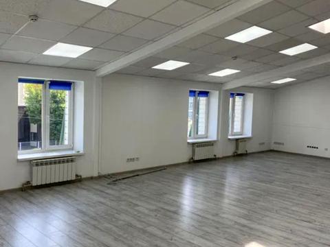 комерційна за адресою Межигірська вул., 87-А