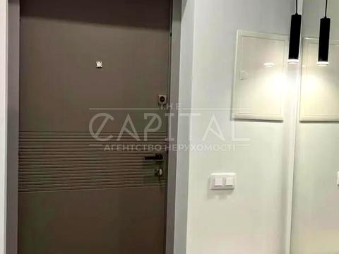 квартира за адресою Причальна вул., 14