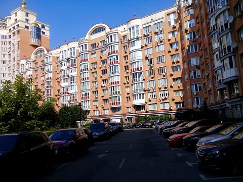 квартира за адресою Володимира Івасюка просп. (Героїв Сталінграду), 4