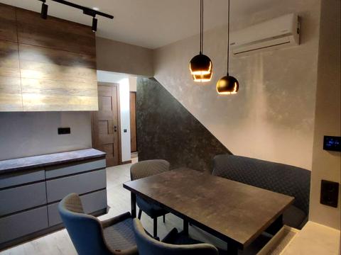 квартира за адресою Вишняківська вул., 4