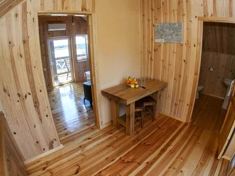 комерційна за адресою Незалежності вул., 8