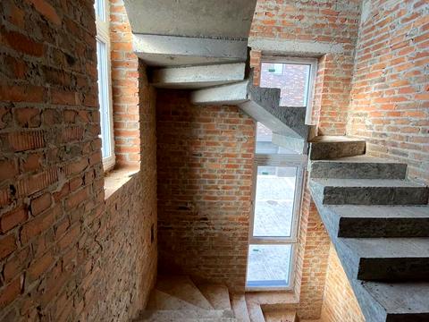 дом по адресу с. Подгородное, Василия Стуса ул.