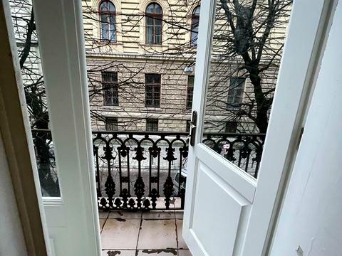 комерційна за адресою Тадеуша Костюшка вул., 6