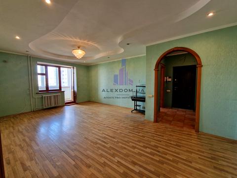 квартира за адресою Незалежності бульв. (50 років Жовтня), 17