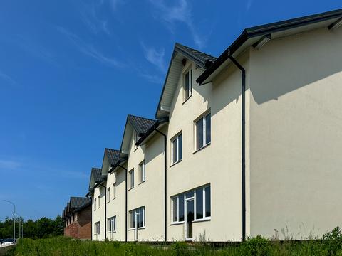 будинок за адресою Небесної сотні, 3