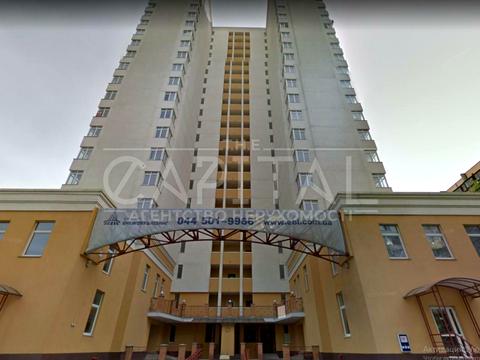 комерційна за адресою Вадима Гетьмана вул., 30