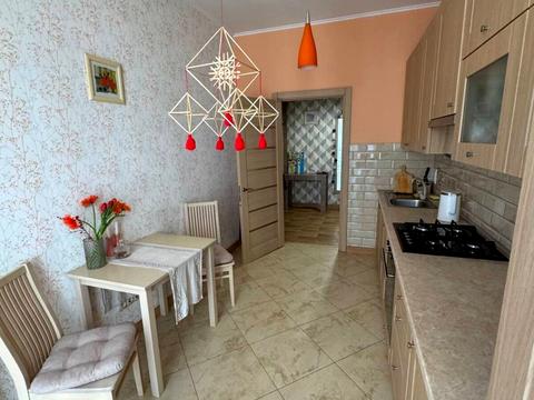 квартира за адресою Кам'янецька вул., 24а
