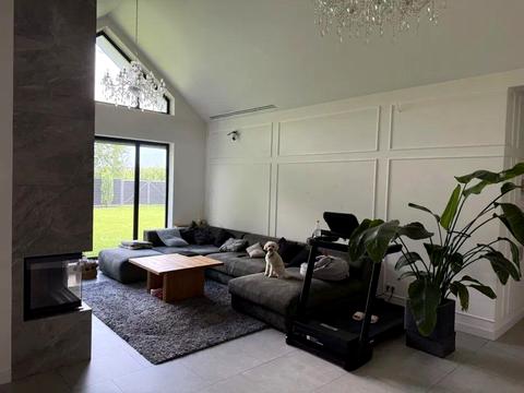 будинок за адресою с. Зазим'я, Тростянецька вул.