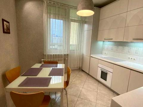квартира за адресою Гната Хоткевича вул. (Червоногвардійська), 8