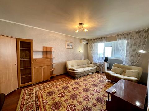 квартира по адресу Червоной Калины просп. (Владимира Маяковского), 7