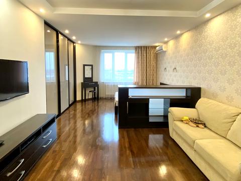 квартира за адресою Йорданська вул. (Лайоша Гавро), 1