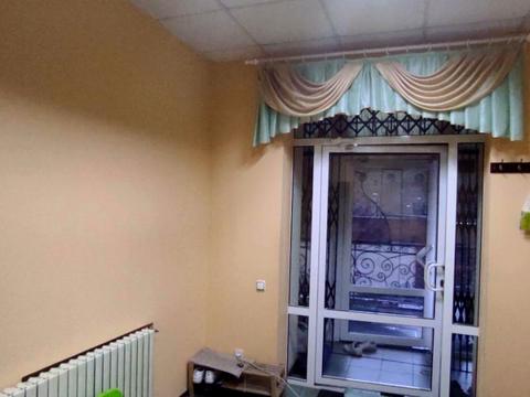 комерційна за адресою Юліана Матвійчука вул. (), 28