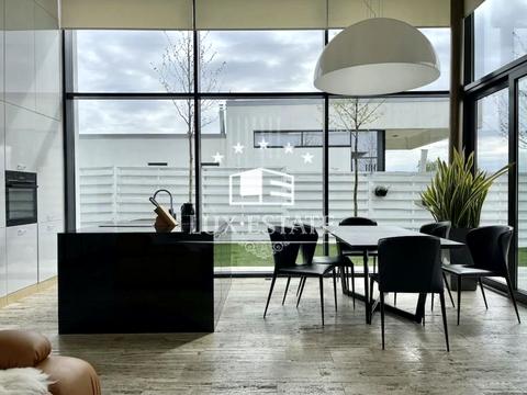 будинок за адресою Ватутіна пров.