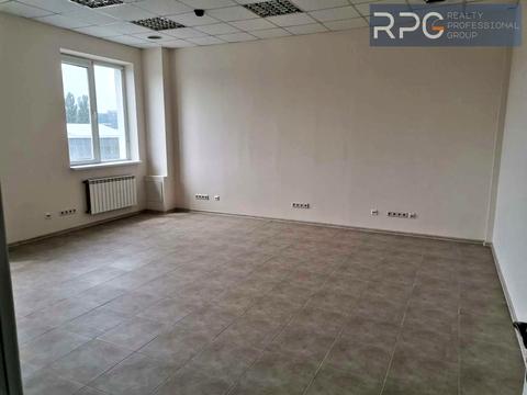 комерційна за адресою Степана Бандери просп. (Московський), 16Б