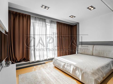 квартира за адресою Дніпровська набережна вул., 14-Б