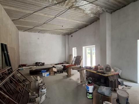 комерційна за адресою Лесі Українки просп., 12