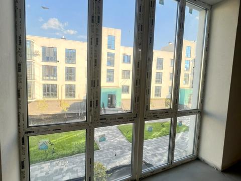квартира по адресу Защитников ул., 11