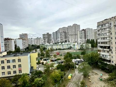 квартира по адресу Ларисы Руденко ул., 6