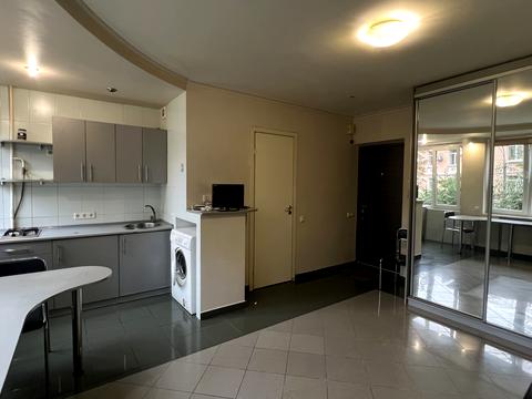 комерційна за адресою Рибальська вул., 3