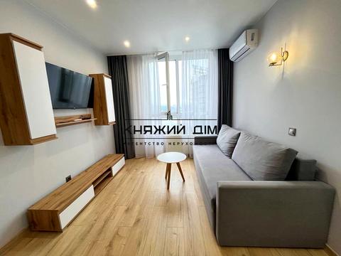 квартира за адресою Дніпровська набережна вул., 17-К