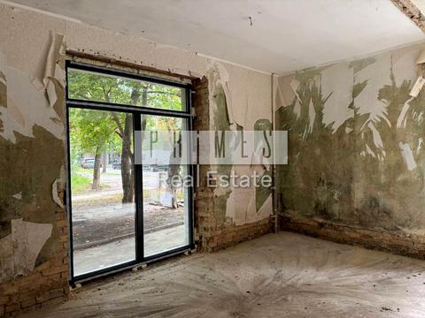 комерційна за адресою Німанська вул., 5