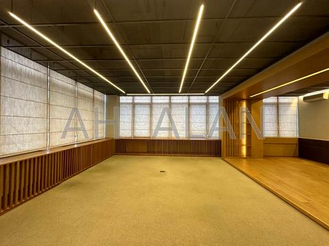 комерційна за адресою Верхній Вал вул., 2