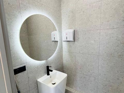 комерційна за адресою Науки просп. (Гагаріна), 22