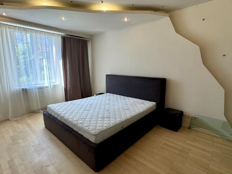 квартира за адресою Назарівська вул. (Вєтрова), 7-Б