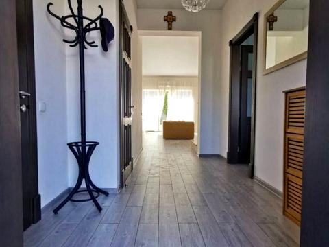 будинок за адресою Соборна вул. ()