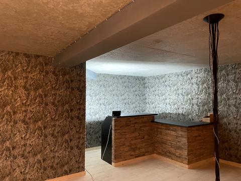 комерційна за адресою Західна вул., 10