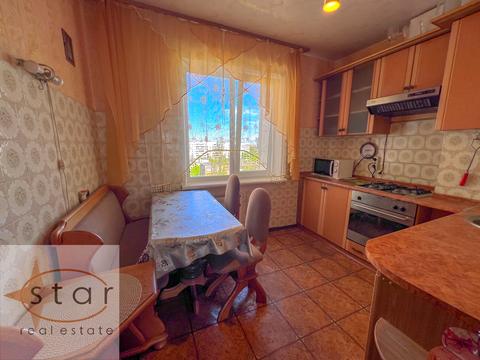 квартира за адресою Всіхсвятська вул. (50 років СРСР), 8