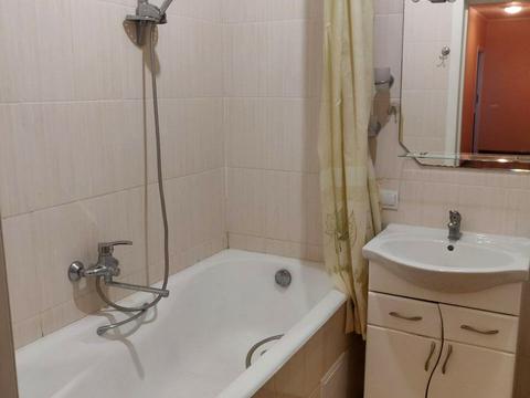 квартира за адресою Дніпровська набережна вул., 1