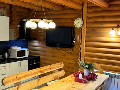 будинок за адресою Дніпровське шосе