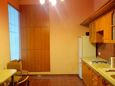 коммерческая по адресу Спиридоновская ул., 14