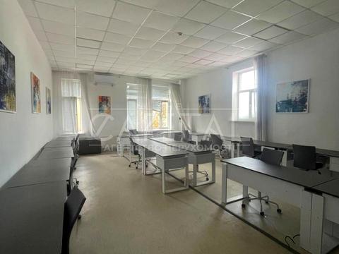 комерційна за адресою Вадима Гетьмана вул., 2