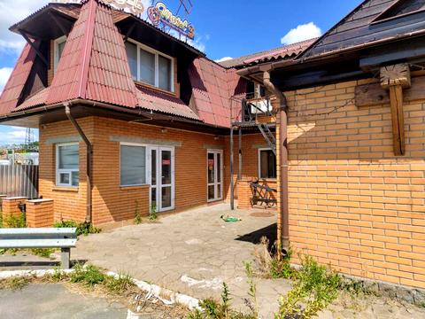 комерційна за адресою Степана Бандери, 2