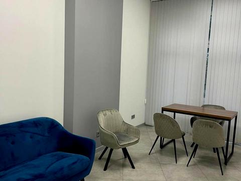 комерційна за адресою Євгена Коновальця вул. (Щорса), 36 Д