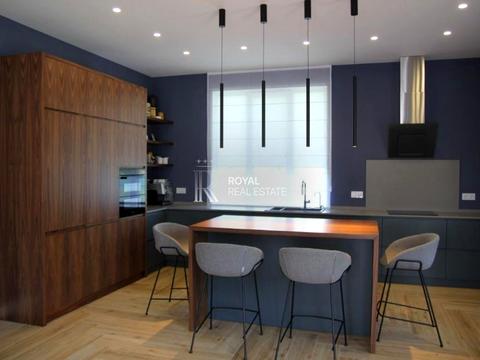 будинок за адресою жовтнева