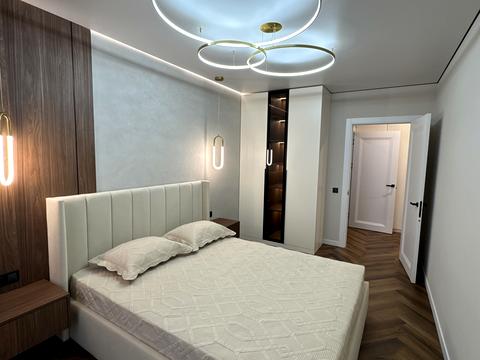 квартира по адресу Крайковского ул., 1