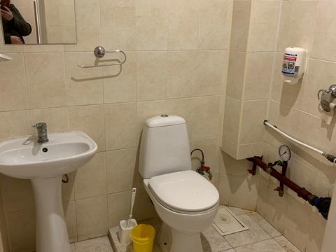 коммерческая по адресу Сергія Берегового ул. (Мартиросяна), 1/8