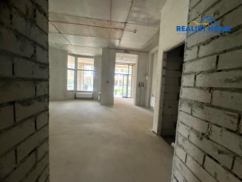 коммерческая по адресу Радісна, 4