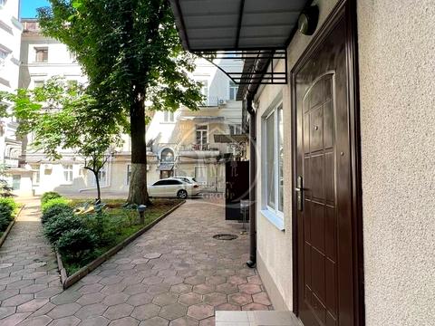 квартира за адресою Дерибасівська вул., 5