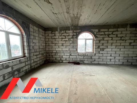 будинок за адресою смт. Козин, 2 лінія, 1