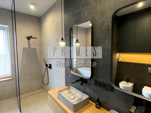 будинок за адресою с. Вишеньки, Єдності вул.