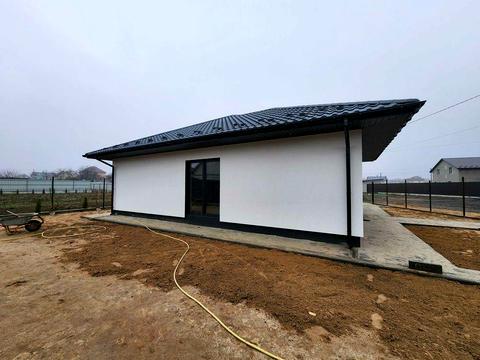 будинок за адресою с. Нові Петрівці, Канівська вул.